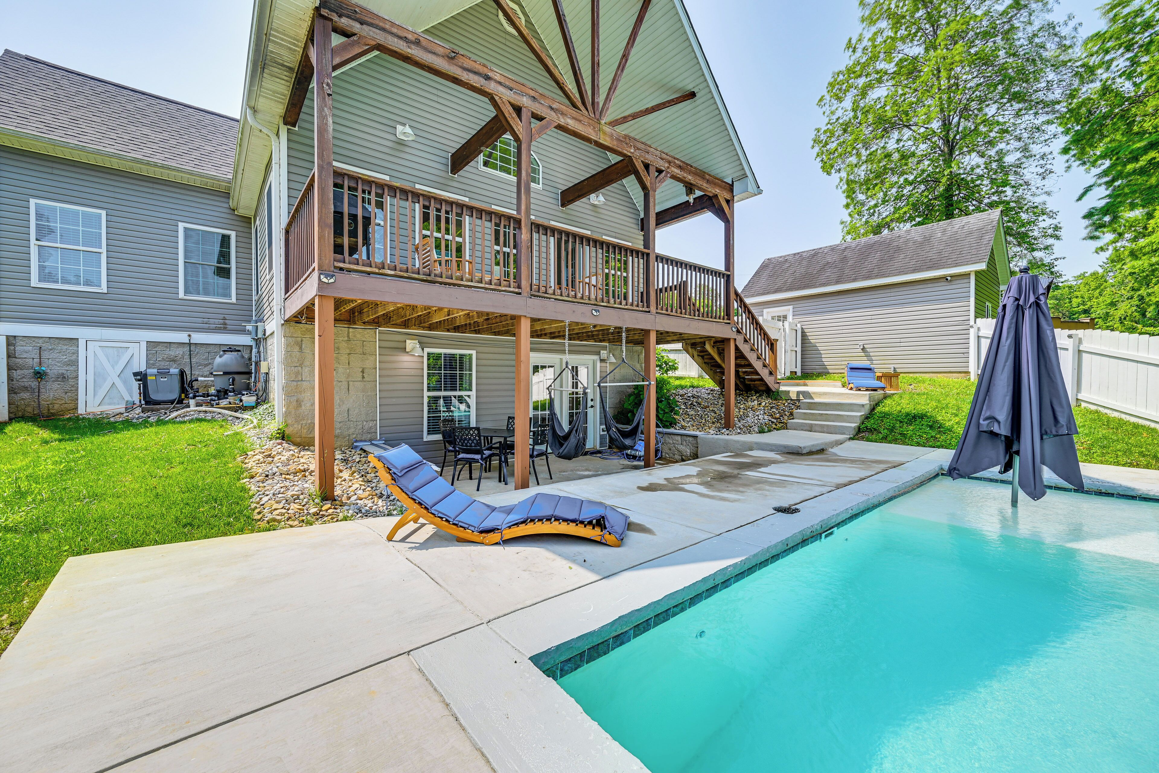 House (4 Bedrooms) | Interior