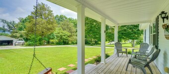Walk to Marina: Norris Lake Escape w/ Deck + Views