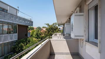 Appartement, 1 lit double et 1 canapé-lit, balcon | Vue depuis le balcon