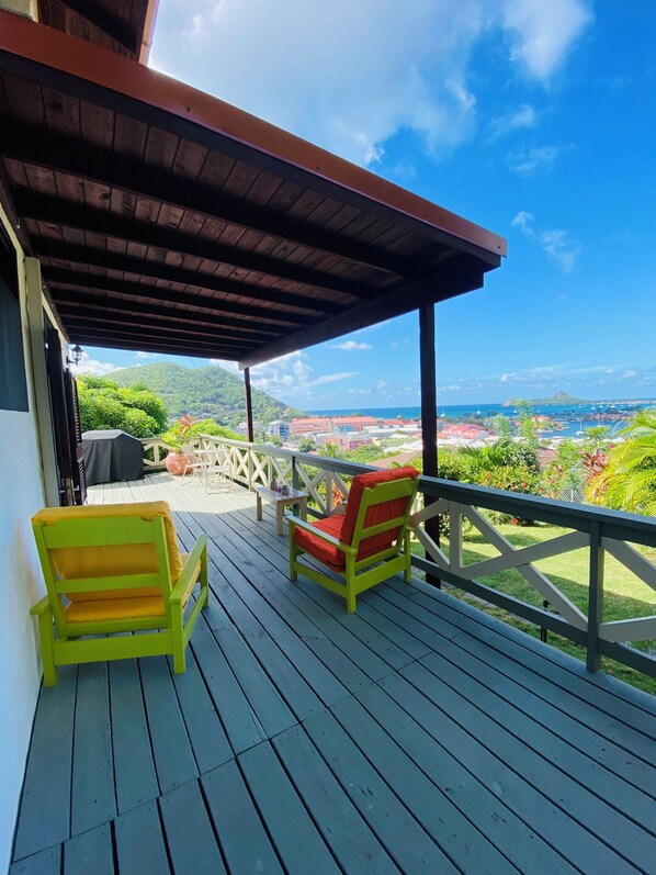 Terrace/patio - 4 bed villa Rodney Bay! Fabulous views! Private  infinity pool, great location (Rodney Bay)