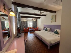 Deluxe Double Room, Garden View