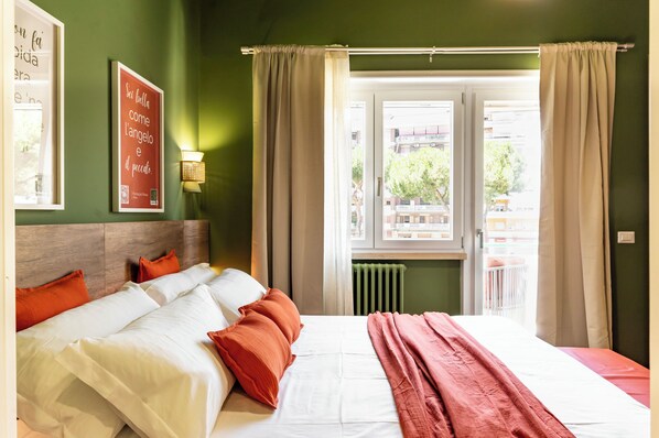 Classic Room | Desk, laptop workspace, free WiFi - Notte Ai Colli (Rome)