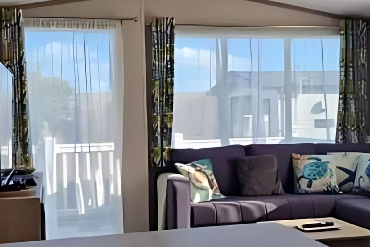 Mobile Home, 2 Bedrooms (Hollibobs) | Individually furnished, free wired Internet, bed sheets