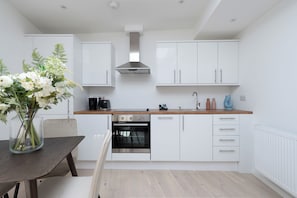 Premier Apartment | Private kitchen - VESTO Bermondsey (London)