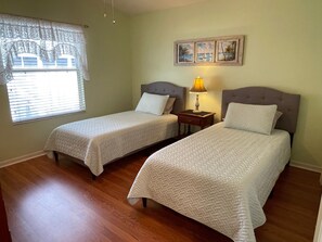 2 bedrooms, desk, iron/ironing board, free WiFi