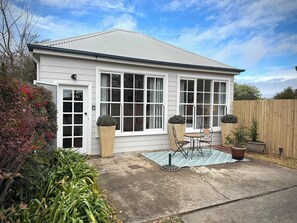 Exterior - The Summer Cottage (Orange)