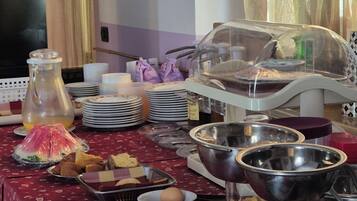 Desayuno buffet todos los días (con cargo)
