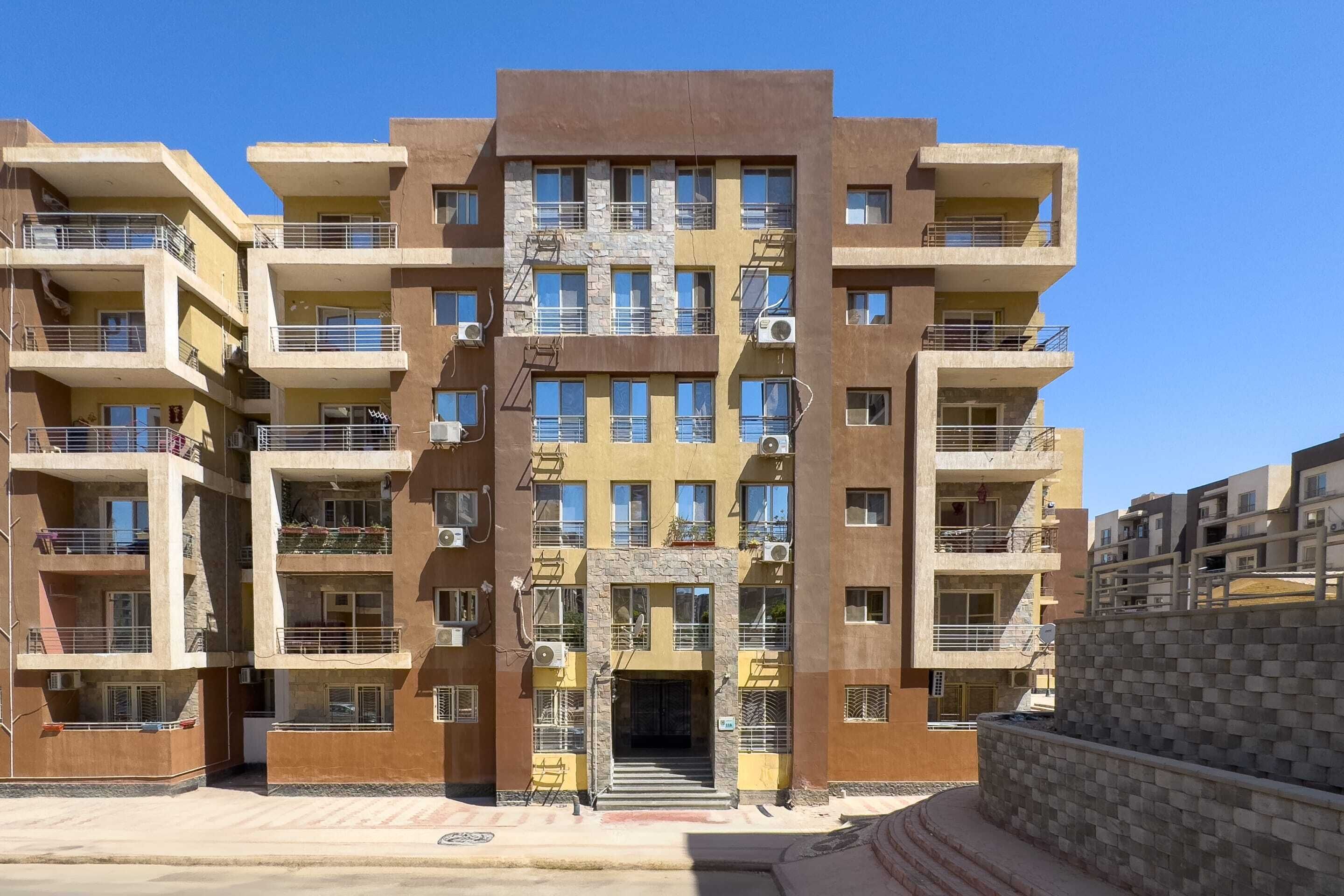 Basic Apartment | Exterior