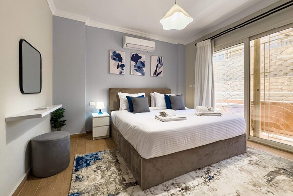 Basic Apartment | 1 bedroom, iron/ironing board, bed sheets - Xuru Stays I The 1bdr Grounded Cozy @ New Cairo (New Cairo)