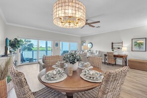 Interior - 🐬Awesome Water Views🌞Private Balcony🐠Fishing Dock🏖️Easy Walk to Beach (Indian Shores)