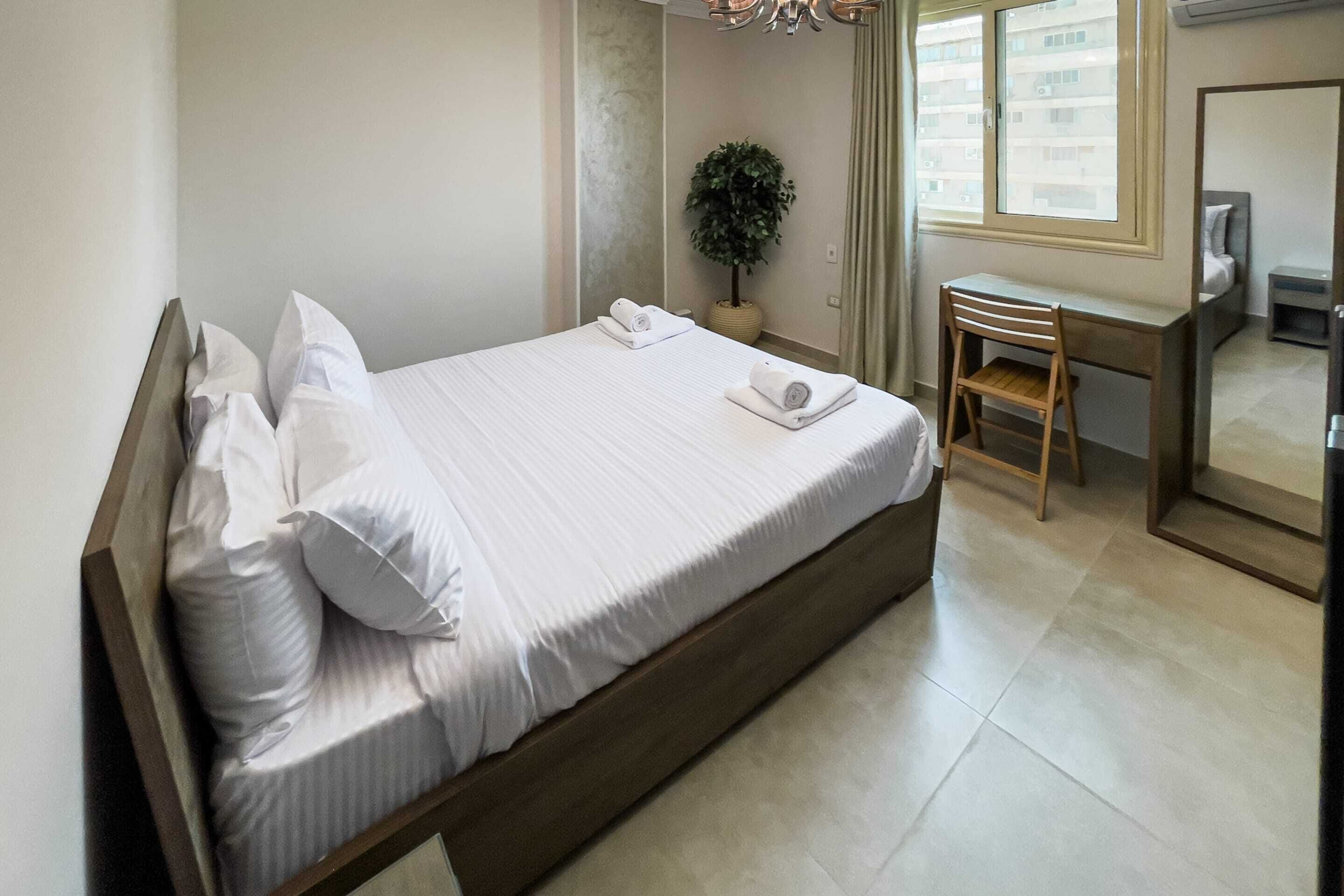 Basic Apartment | 3 bedrooms, laptop workspace, iron/ironing board, bed sheets