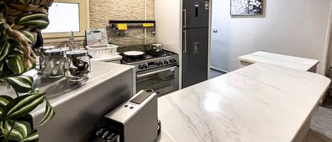 Basic Apartment | Private kitchen