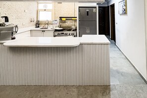 Basic Apartment | Private kitchen
