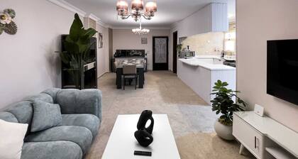 Xuru Stays I Elegant & Modern 3 BDR Apt. @ Heliopolis