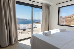 4 habitaciones, tabla de planchar con plancha, cuna de viaje y wifi