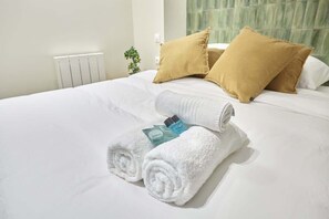 1 bedroom, iron/ironing board, travel cot, WiFi