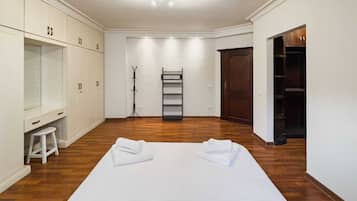 Basic Apartment | 2 bilik tidur, seterika/papan seterika, cadar katil