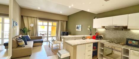 Basic Apartment | Interior