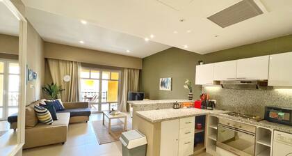 Xuru Stays I Minimal & Central 1bdr Apt. @ Abu Tig Marina