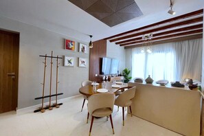 Basic Apartment | Living area