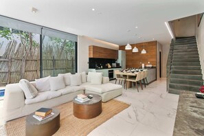 Televisie en een kantoor