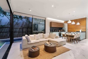 TV, offices - Tulum 3BR Condo - Private Lounge Pool - Luum Zama (Tulum)