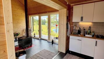 Cabin, 1 Bedroom, Accessible, Balcony | Private kitchen