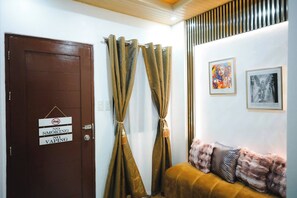 Quarto, 1 quarto | Sala de estar | Livros