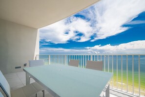 Condo, 3 quartos | Opções para refeição ao ar livre