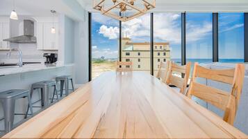 Condo, 4 quartos | Opções para refeição