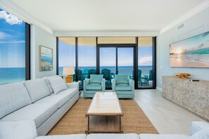 Condo, 4 Bedrooms | Living area