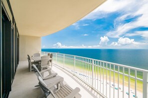 Condo, 4 Bedrooms | Outdoor dining