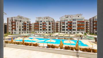 Basic Apartment | Pool