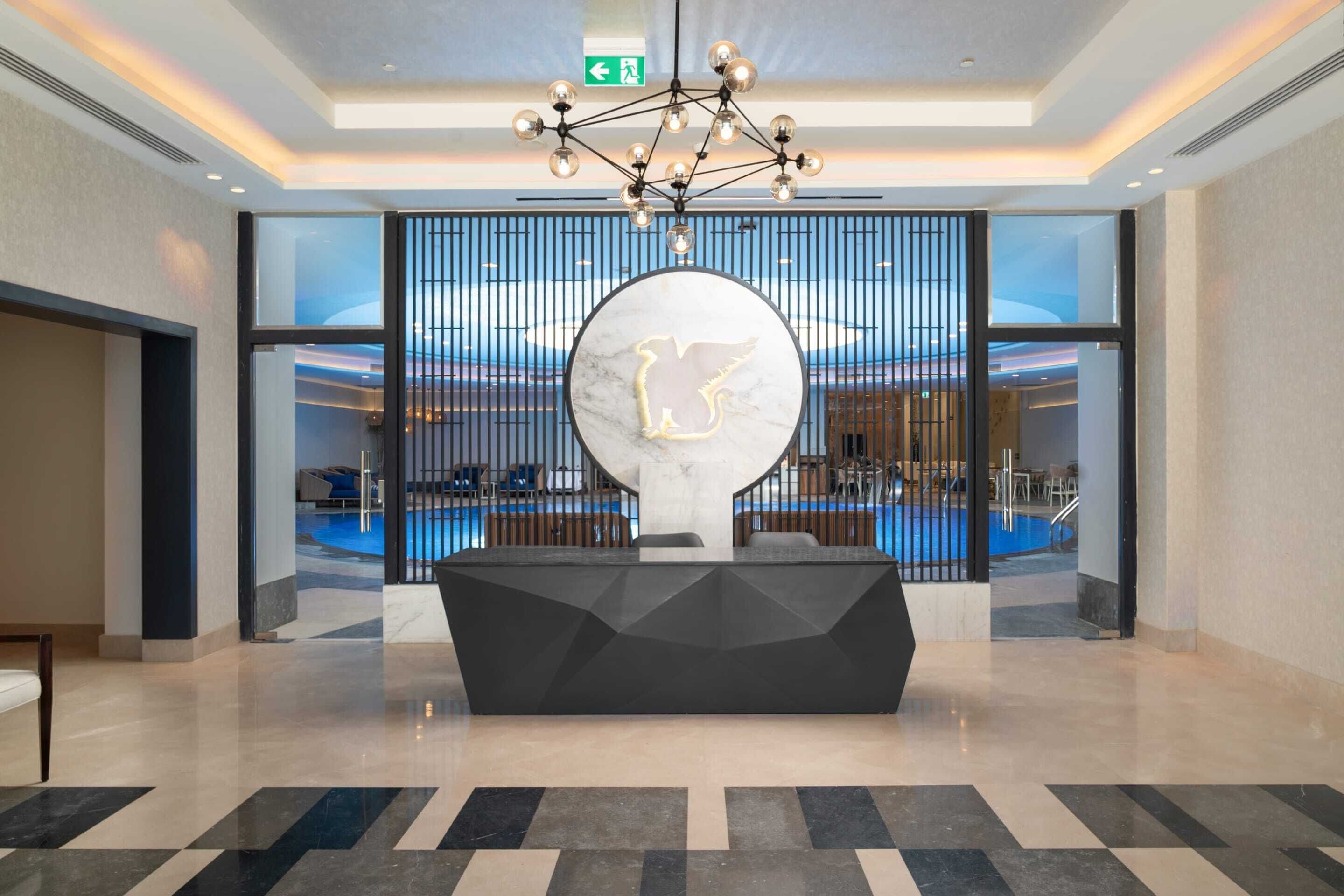 Basic Apartment | Lobby