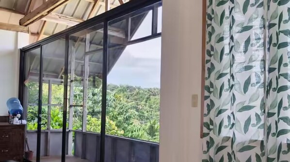 Balcony - Siquijor Overlooking House 100 Meters Before Cambugahay Falls (Lazi)