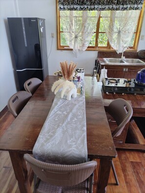 Casa, 1 habitación, vistas a la montaña | Comedor