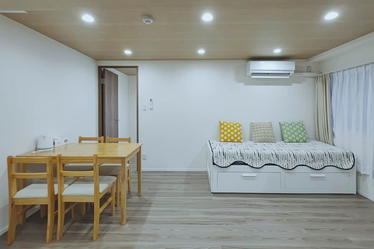 Desk, iron/ironing board, free WiFi, bed sheets