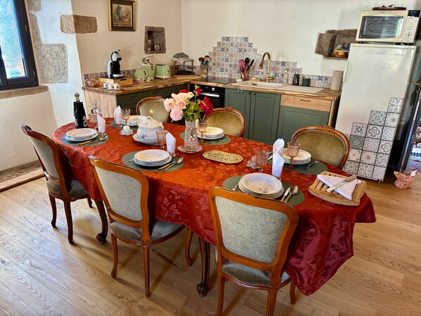 Dining - Holiday Home 'Angelina' with Wi-Fi (Martrin)