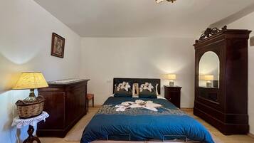 2 soveværelser, skrivebord, strygejern/strygebræt, Wi-Fi