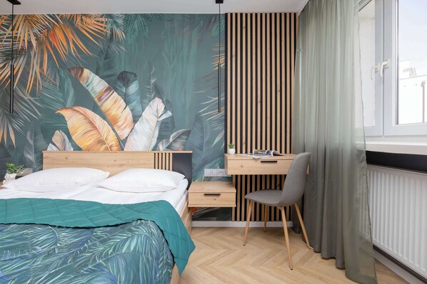 1 chambre, bureau, fer et planche à repasser, Wi-Fi