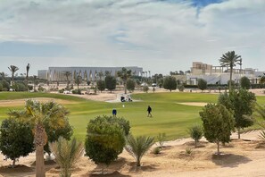 Basic Apartment | Golf