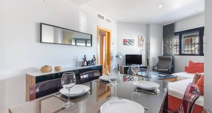 Apartment 'Con Piscina Y Garaje' with Shared Pool and Wi-Fi