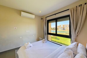 Apartment | 3 bedrooms, iron/ironing board, bed sheets