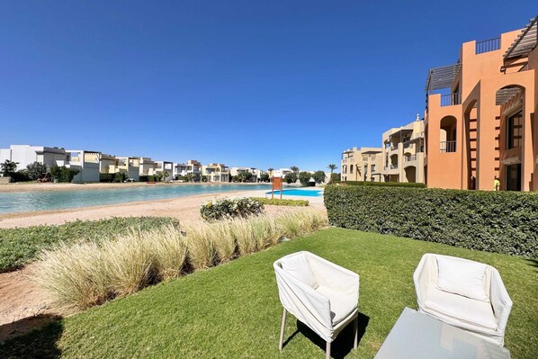 Apartment | Pool