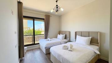 Basic Apartment | 2 bedrooms, iron/ironing board, bed sheets