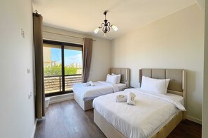 Basic Apartment | 2 bedrooms, iron/ironing board, bed sheets