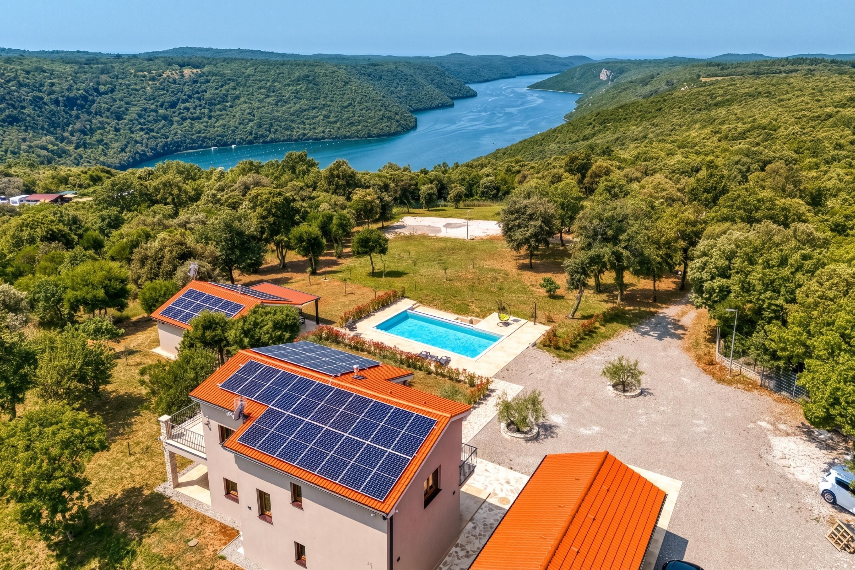 Villa familiar, varias habitaciones (Villa Tanja Lim Bay) | Vista aérea
