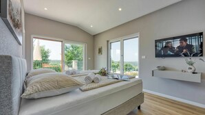 Family Villa, 4 Bedrooms, Balcony (Secluded Pool Villa Tanja /w Sea View) - Villa Tanja Lim Bay (Vrsar)
