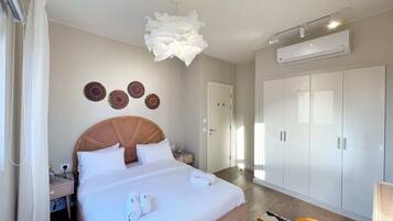 Vila Basic | 4 kamar tidur, setrika/meja setrika, dan seprai linen