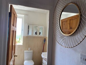 Nhà, 2 phòng ngủ | Phòng tắm